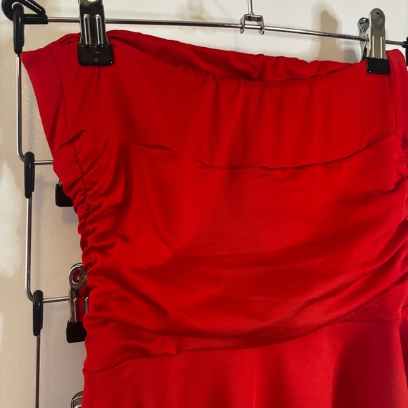 SHEIN Red Strapless Pleated Tiered Dress - Picture 9 of 16